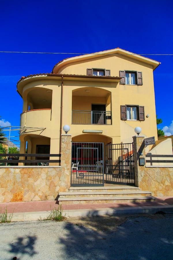 Aparthotel Casa Vacanze L'Orizzonte Valderice Zewnętrze zdjęcie